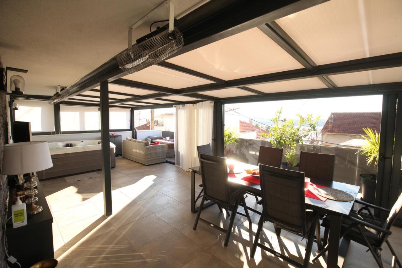 Luxurious Seaview Apartment شيبينيك المظهر الخارجي الصورة